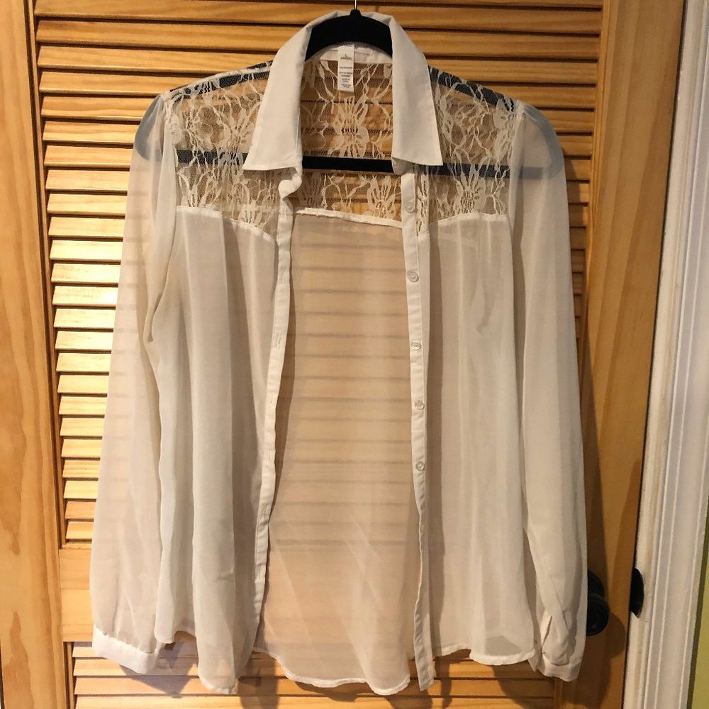 Ambiance Apparel sheer/lace blouse